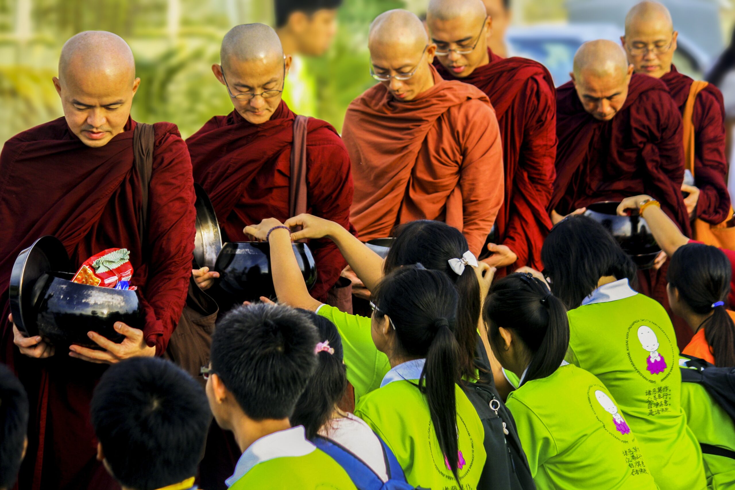 theravada monk Hinayana begging bowls meditation